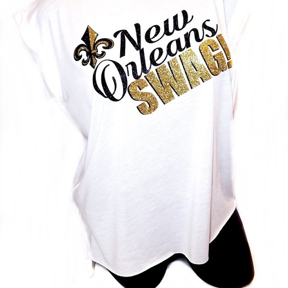 New Orleans Swag White Flowy Muscle Tee~Rolled Cuff. High low rawedge hem bottom - Picture 3 of 4